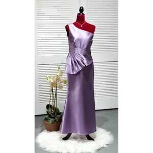 Badgley Mischka Women's Lilac One-Shoulder Peplum Gown Size 6 258